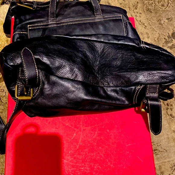 Roberto Mengoni Made in Italy ?? Leather Large Backpack NeverUsed Small Vintage Citizen Two-Tone Watch. NEW main image 4